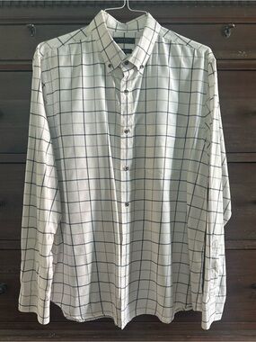 Banana Republic “Untucked Slim Fit” Button-Down Shirt Windowpane Check. Size XL